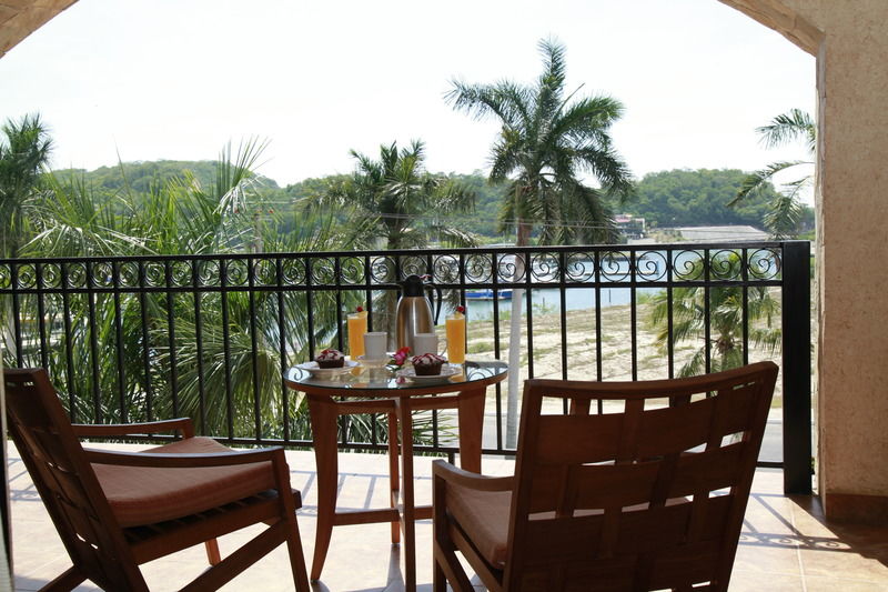 Marina Park Plaza Aparthotel Huatulco Exteriör bild