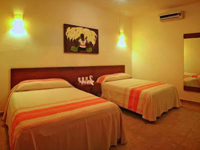 Marina Park Plaza Aparthotel Huatulco Exteriör bild