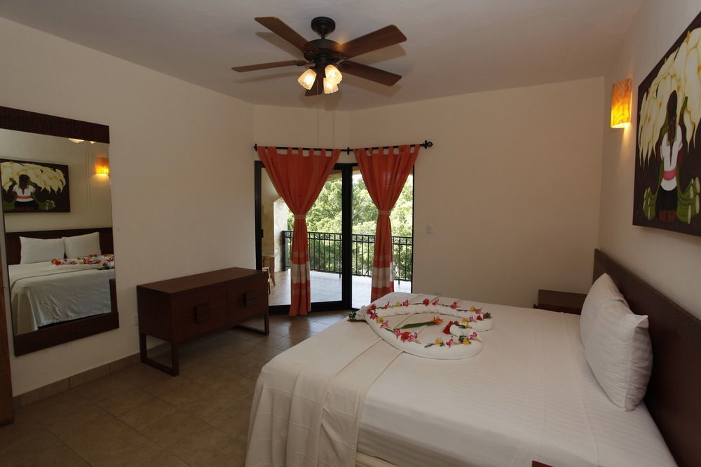Marina Park Plaza Aparthotel Huatulco Exteriör bild